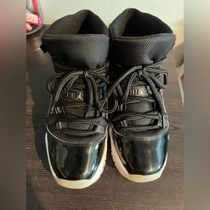 Jordan Retro 11 Jubilee Size 6.5Y